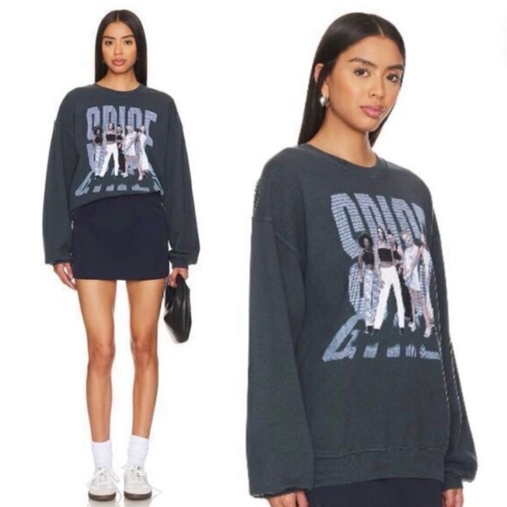 Daydreamer LA Spice Girls
LiveTonight BF Crew in Vintage Black Y2K - Small - EUC
